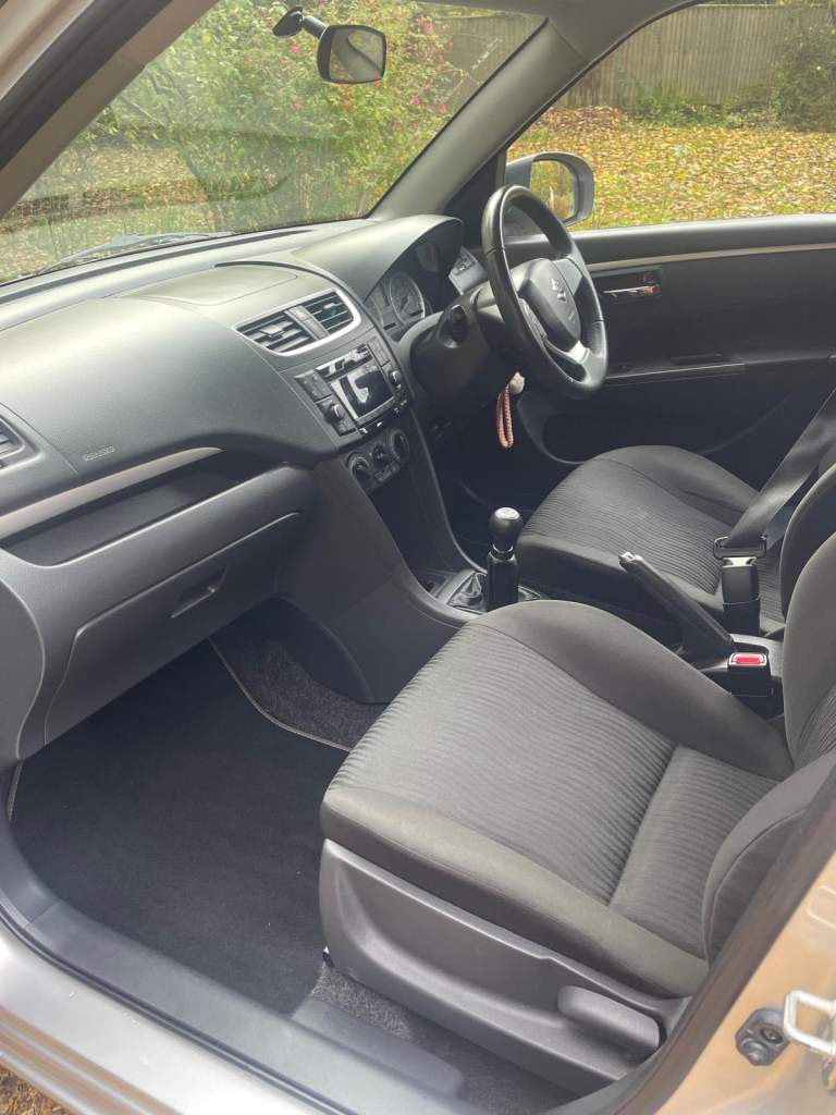 Suzuki, SWIFT, Hatchback, 2013, Manual, 1248 (cc), 5 doors