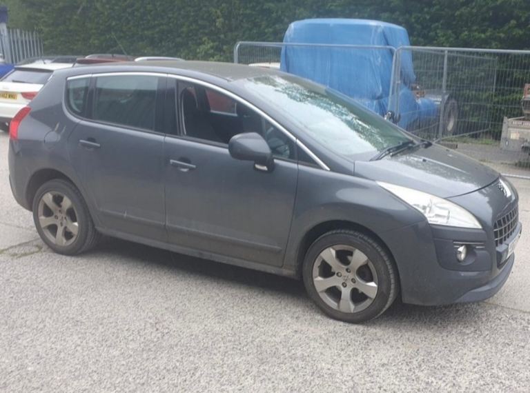 Peugeot, 3008, Hatchback, 2012, Manual, 1560 (cc), 5 doors
