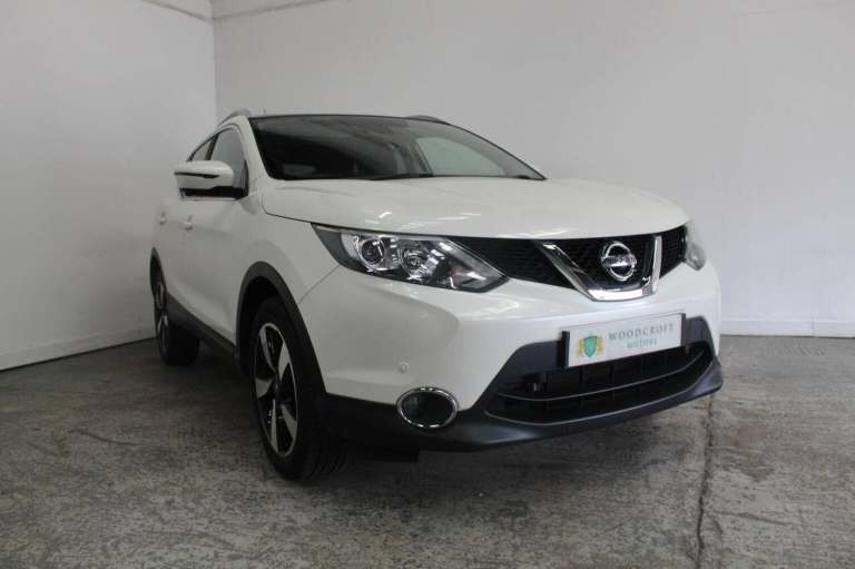 NISSAN QASHQAI 1.2 DIG-T n-tec+ 2WD Euro 6 (s/s) 5dr 2015