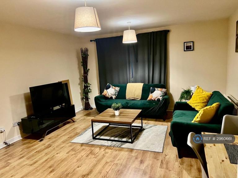 2 bedroom flat in Charlotte St, Glasgow, G1 (2 bed) (#2960661)
