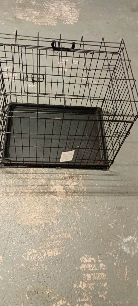 Small dog cage never used 
