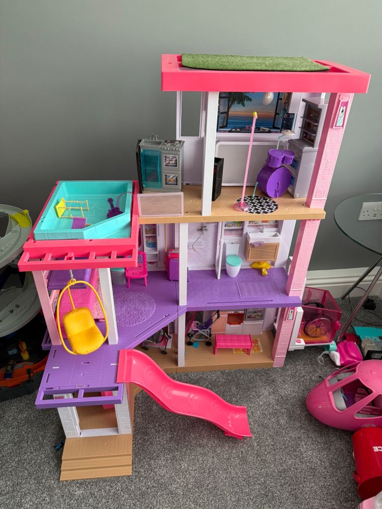 Barbie Dreamhouse 