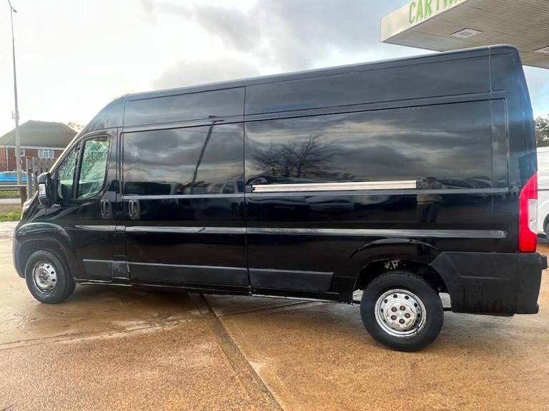 2022 Peugeot Boxer 2.2 BlueHDi 335 Professional Panel Van 5dr Diesel Manual L3 H2 Euro 6 (s/s) Pa...