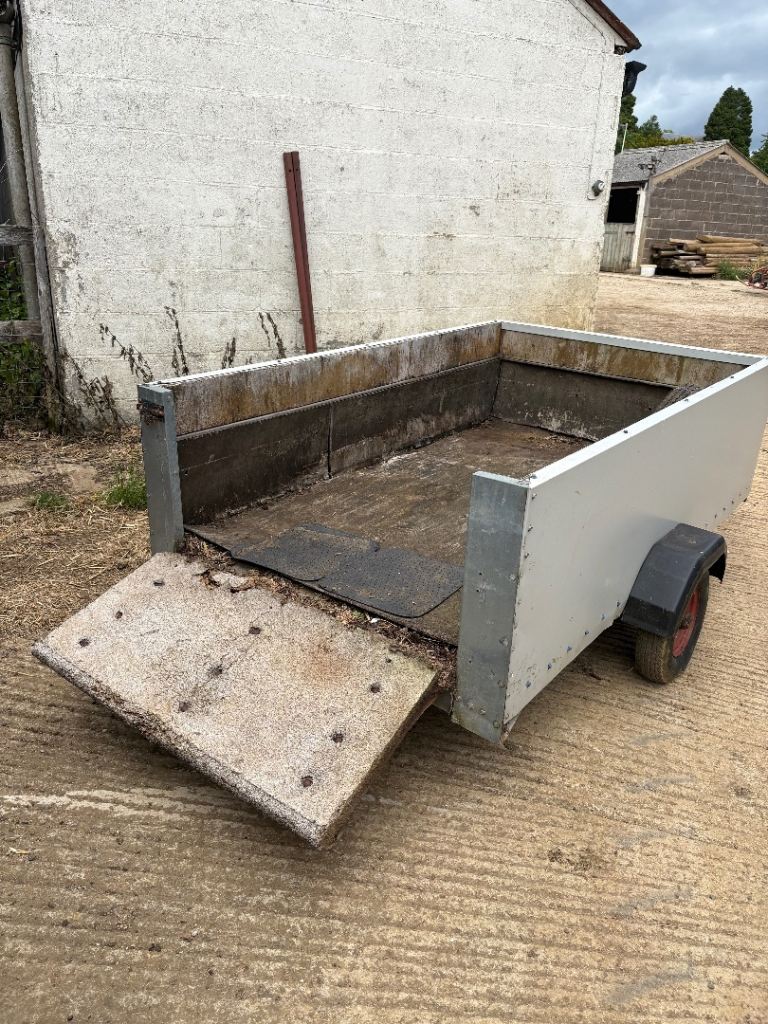 Trailer