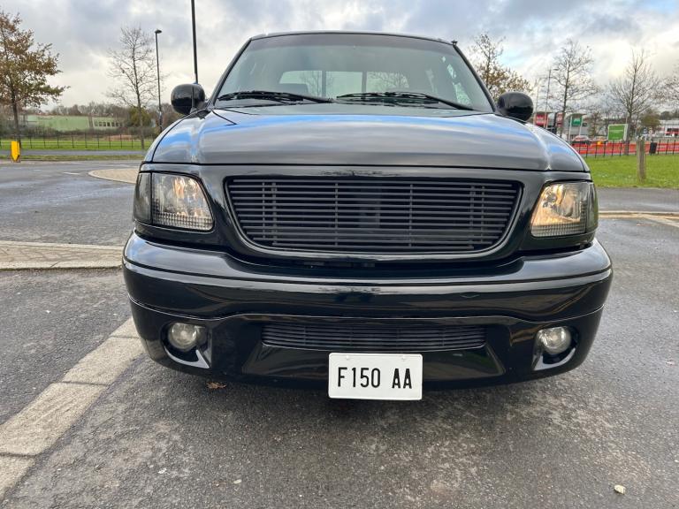 2004 Ford F150 HARLEY DAVIDSON 5.4 v 8  Truck  Petrol Automatic