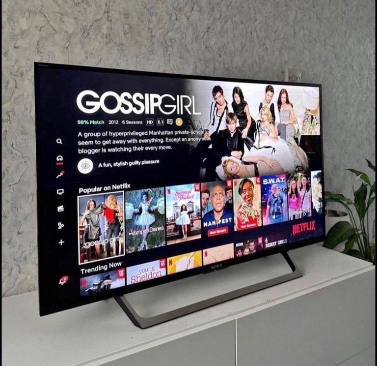 Sony 43” Smart WiFi   Full HD 1080P tv   excellent condition 