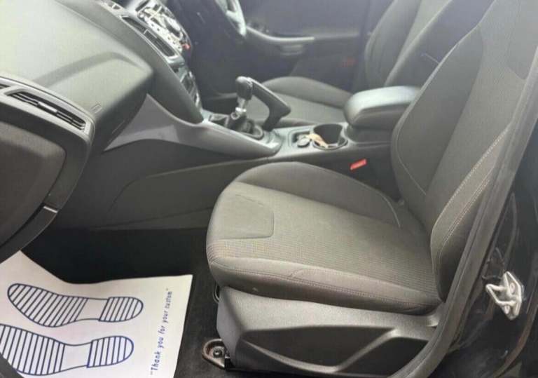 2014 Ford Focus 1.6 TDCi 115 Titanium Navigator 5dr HATCHBACK DIESEL Manual