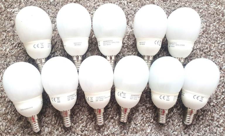 Qty 11 E14 9w small screw Energy Saving Light Bulbs – Good Condition £5 the lot