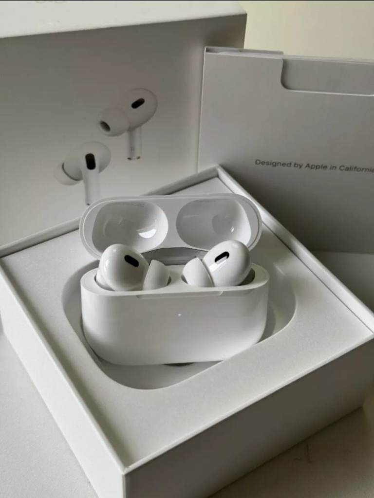 Highe quality airpods with noise cancellation feature volume control and water resistant