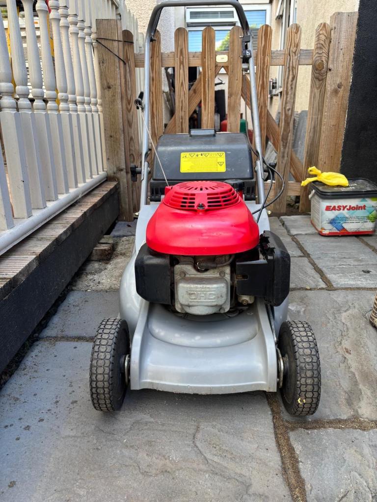 Honda HRB 425 Petrol Roller Hand Propelled Push 17” Lawn Mower