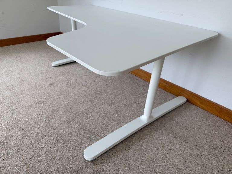 Desk IKEA Bekant RH Curve Size 160cm x 110cm x 60cm Colour White