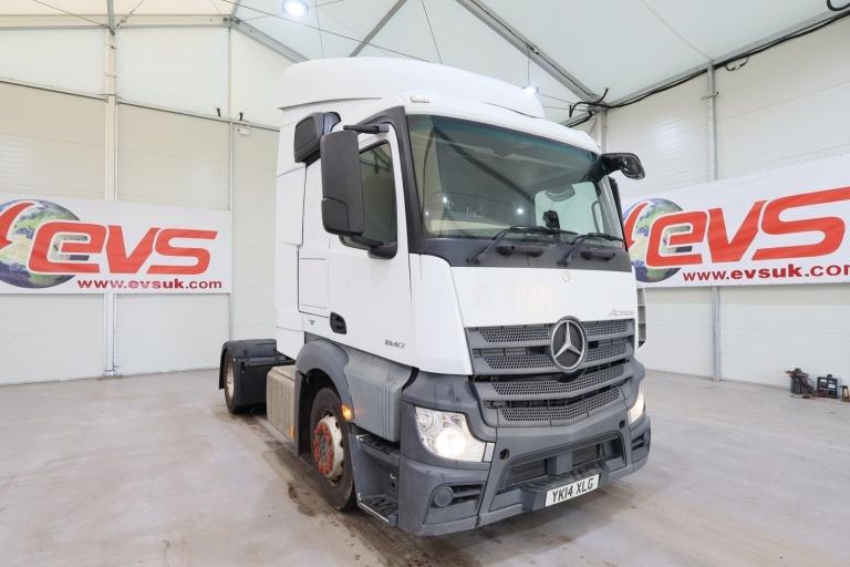 2014 (14 PLATE) Mercedes Benz ACTROS 1840 4x2 Euro 6 Tractor Units