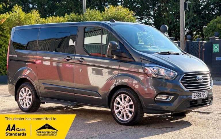 2019 Ford Tourneo Custom 2.0 320 EcoBlue Titanium L1 Euro 6 (s/s) 5dr Minibus Diesel Manual