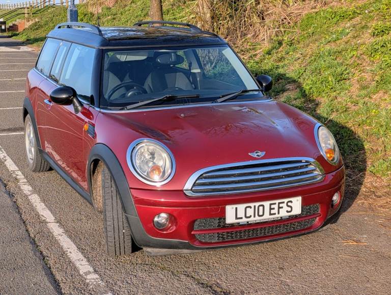 Mini Cooper D Clubman 2010, R55 diesel estate in Nightfire Red 