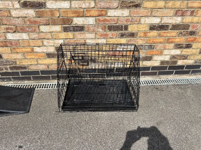 Dog crate 