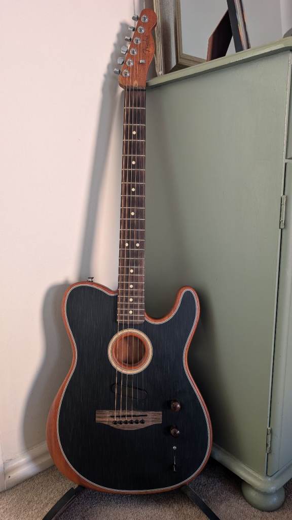 Fender telecaster Acoustasonic with deluxe gig bag