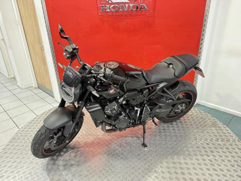 2022 '71' Honda CB1000R Black Edition