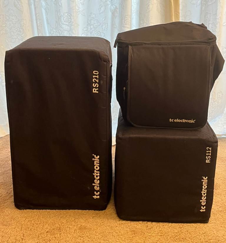 Bass Guitar Amplifier and Speakers