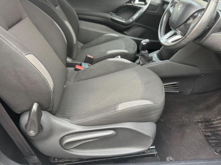 2016 Peugeot 208 1.2 PureTech 82 Active 3dr HATCHBACK PETROL Manual
