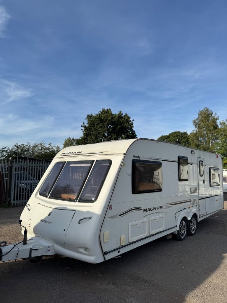 2008 compass magnum caravan 