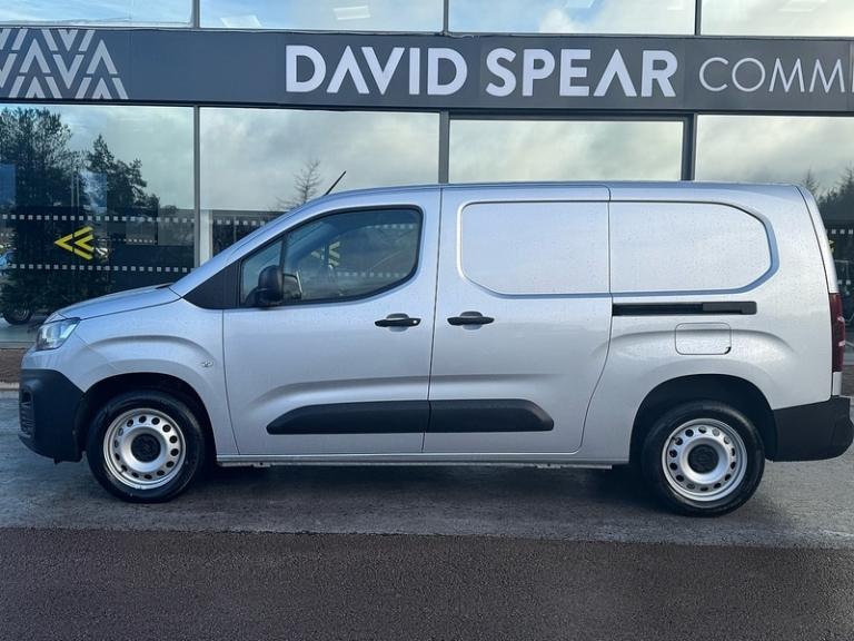 2023 Citroen Berlingo HDi 100ps 850 Enterprise XL Edition 5 Seat Kombi Crew Cab L2 LWB Crew Euro ...
