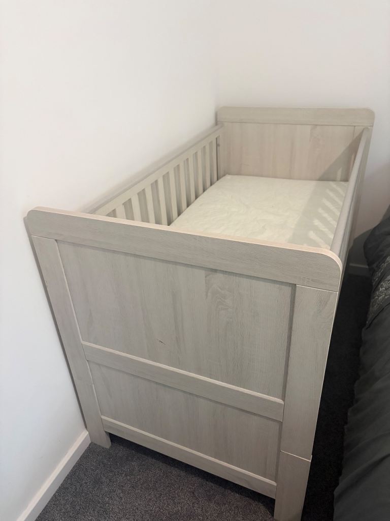 Toddler cot bed 