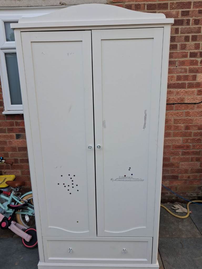 Free Children's Wardrobe