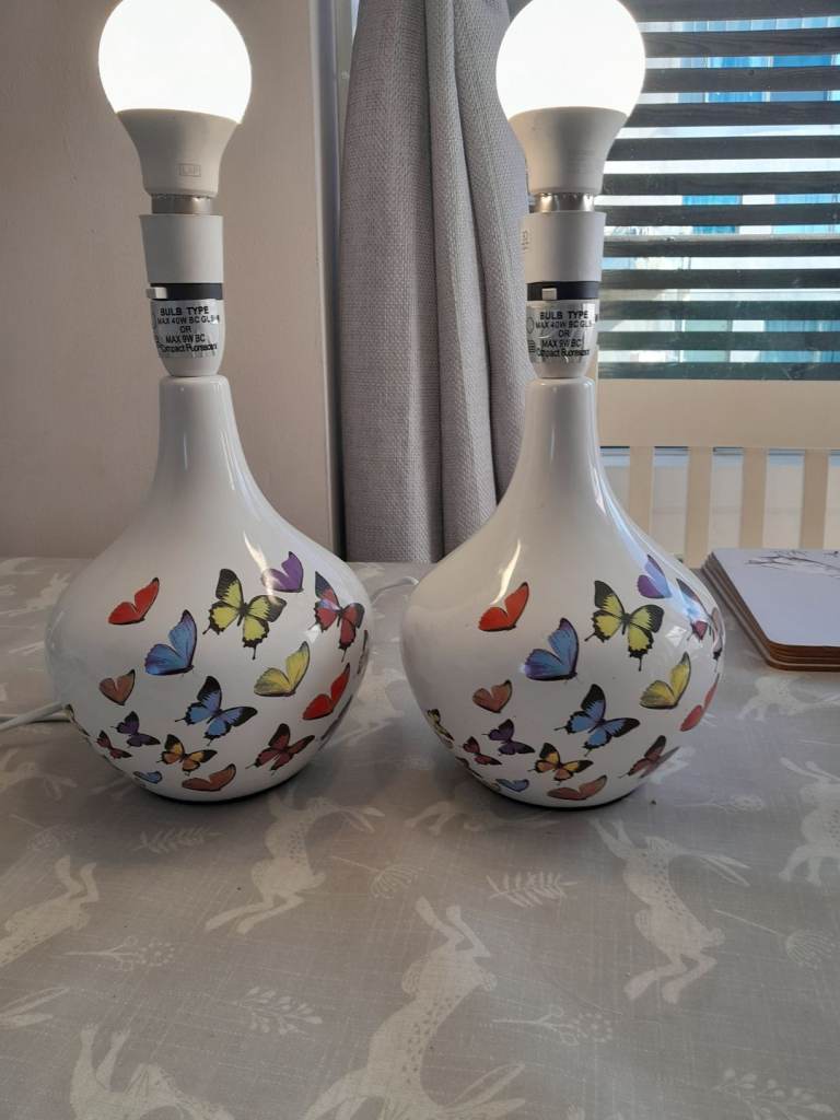 Bedside lamps 