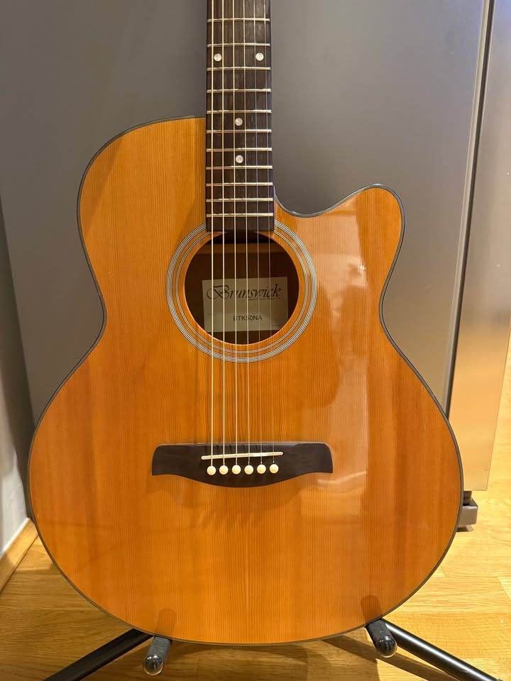 Brunswick BTK50NA Electro Acoustic Guitar