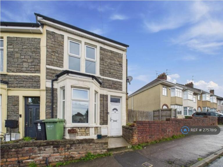 2 bedroom house in Gloucester Road, Staple Hill, Bristol, BS16 (2 bed) (#2757819)