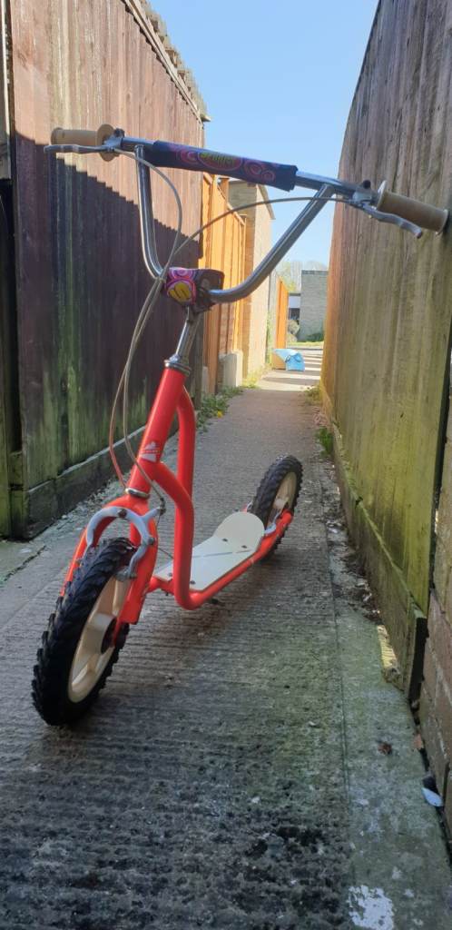 Vintage collectibles bmx scooter