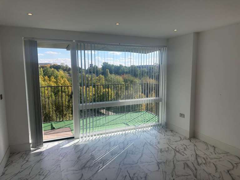 Park royal 2 Bedroom Flat to Let