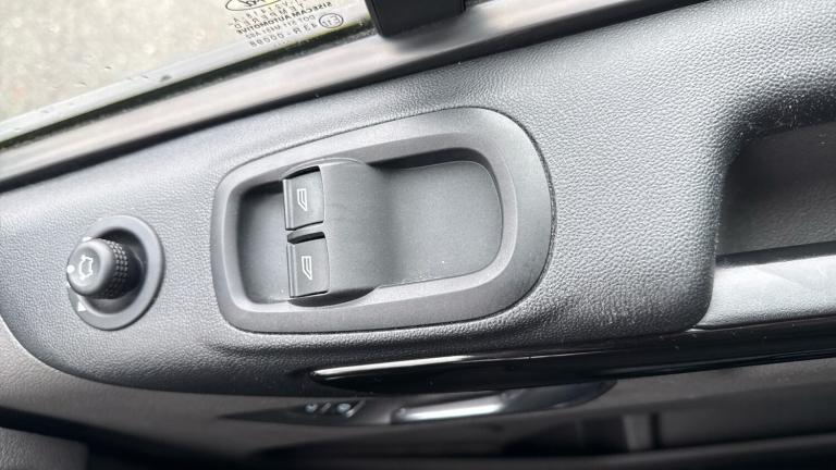 2020 Ford Transit Custom 2.0 EcoBlue 130ps Low Roof Limited Van PANEL VAN DIESEL Manual