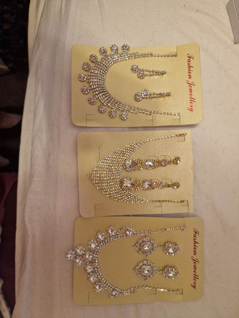 3 sets of necklaces and earrings 