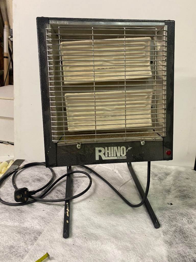 Rhino CH3 Ceramic Infrared Heater – Good Condition