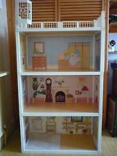 Vintage dolls house 