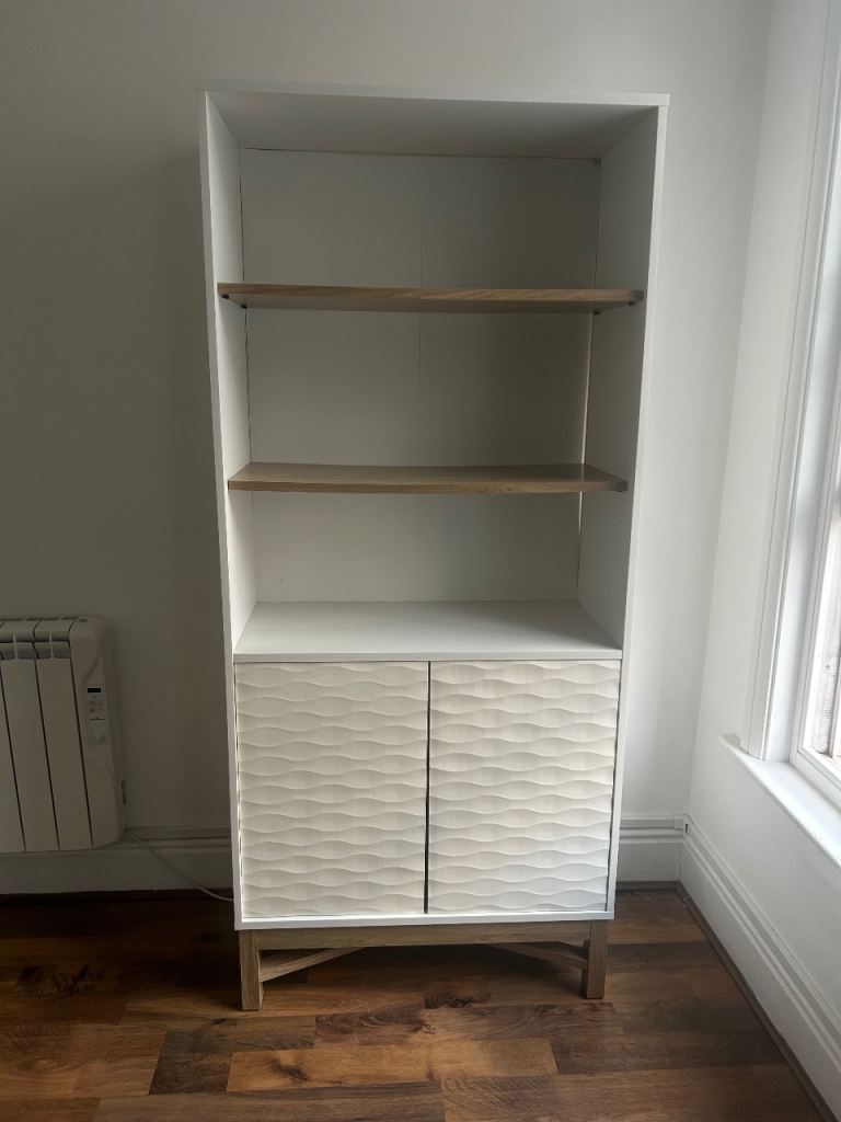 Book shelf habitat