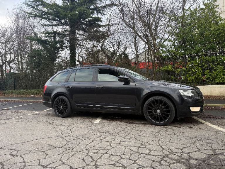 Reduced!! Skoda, OCTAVIA, Black Edition Estate, 2014, Manual, 1598 (cc), 5 doors