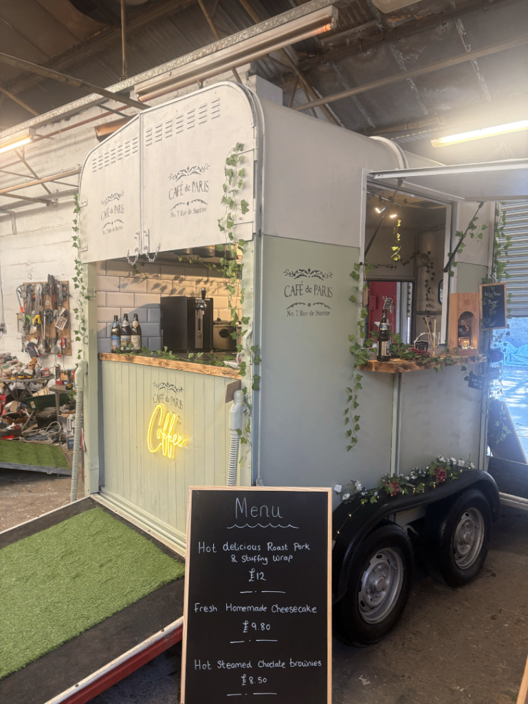 Catering Trailer✅ Horse Trailer Conversion✅ Mobile Bar🍺 Coffee ☕️ Certification 📑 Delivery 🚚 