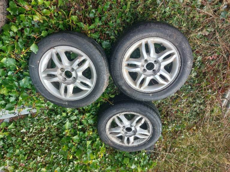 renault clio 15" alloys