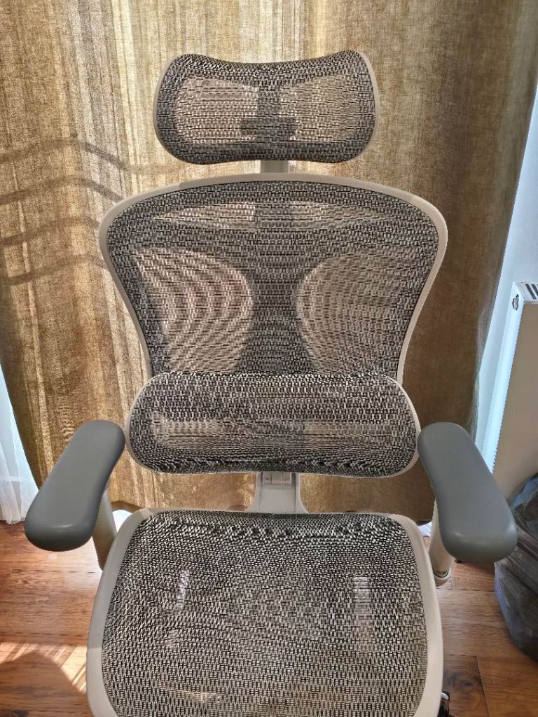 SIHOO Doro-C300 Ergonomic Office Chair - White/Grey (Great Condition)