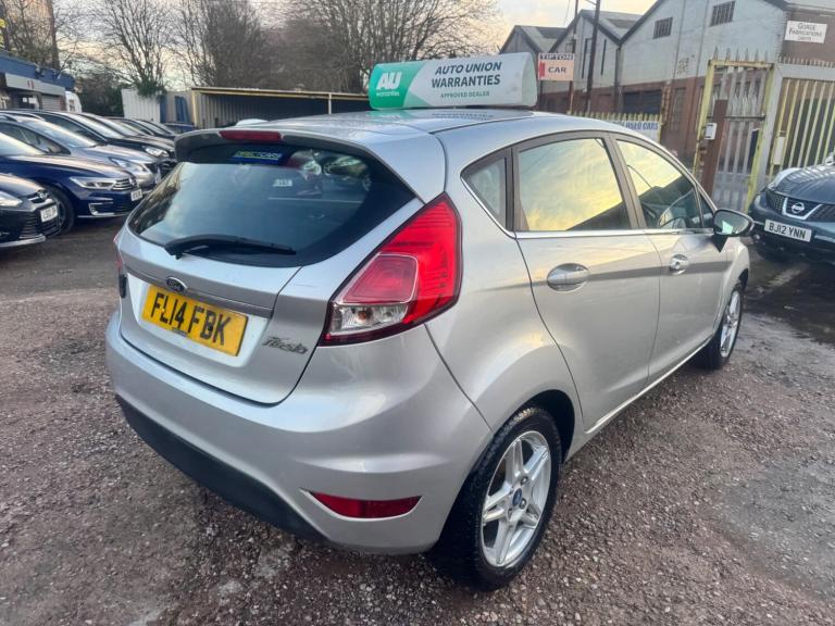 2014 Ford Fiesta 1.6 Zetec 5dr Powershift HATCHBACK PETROL Automatic