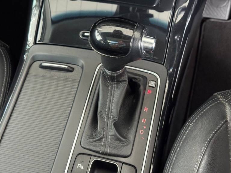 2015 Kia Sorento 2.2 CRDi KX-3 SUV 5dr Diesel Auto AWD Euro 6 (197 bhp) ESTATE Diesel Automatic