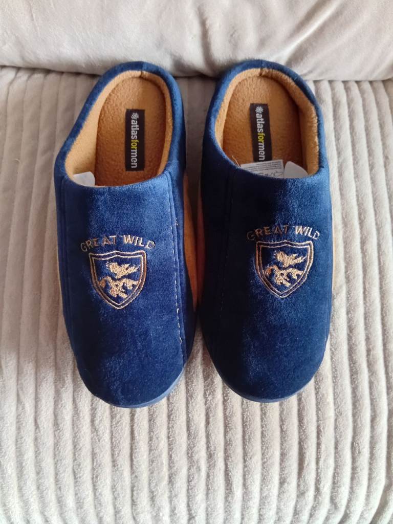 NEW Mens Slippers