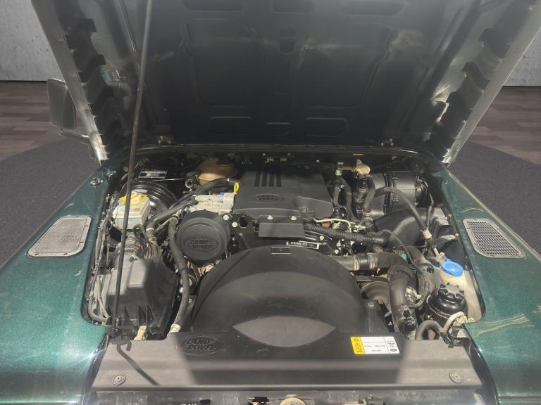 2016 Land Rover Defender Hi Capacity PickUp TDCi [2.2] PICK UP DIESEL Manual