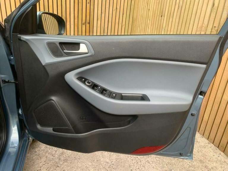 2016 Hyundai i20 1.4 Premium SE Auto Euro 6 5dr HATCHBACK Petrol Automatic