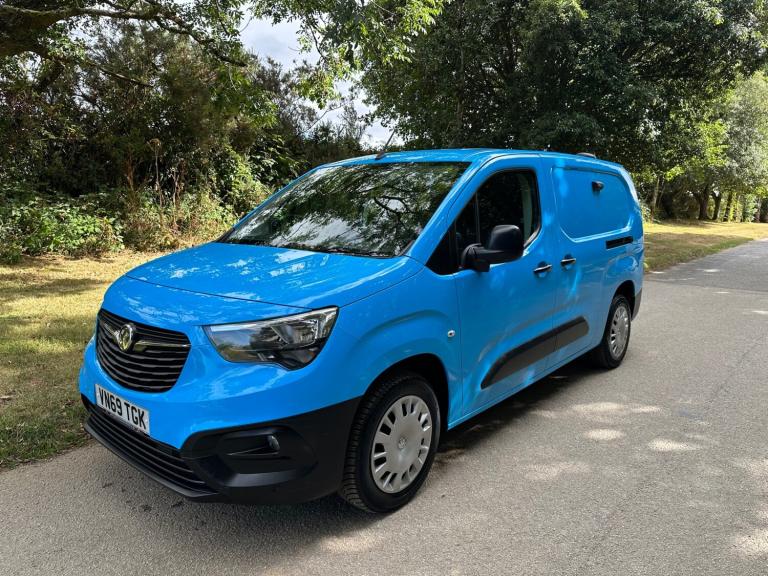2020 VAUXHALL COMBO CARGO 2300 L2 1.5 TURBO D 100HP LWB VAN - DIRECT BRITISH GAS