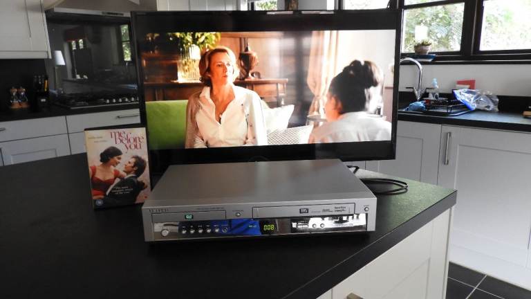 SAMSUNG 545 DVD and VHS player/recorder