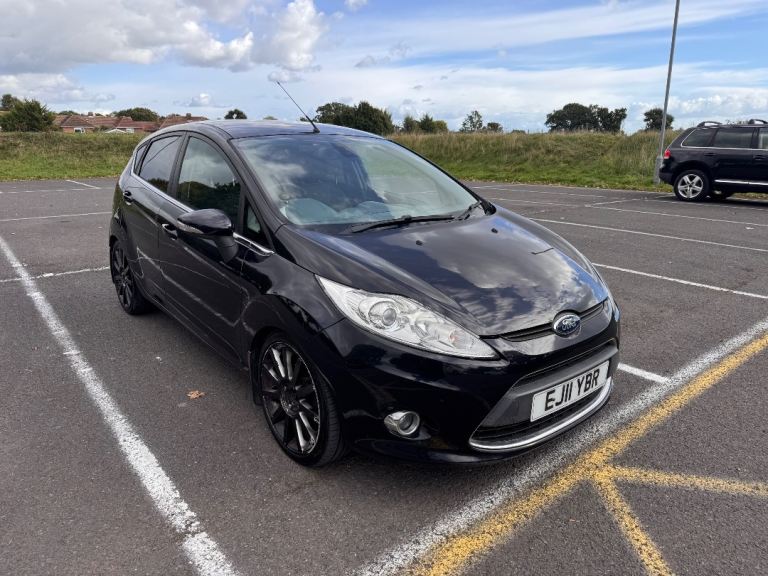 Ford, FIESTA, Hatchback, 2011, Manual, 1560 (cc), 5 doors