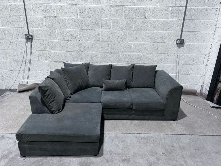 Grey corner sofa 🛋️ 